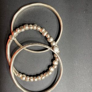 UNO de 50 Otra Ronda Bangle Bracelet